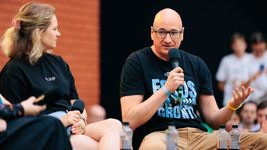«Сьогодні важко ввійти в IT. У реальному проєкті джуни мають працювати на рівні мідла», — старший директор з найму персоналу в EPAM