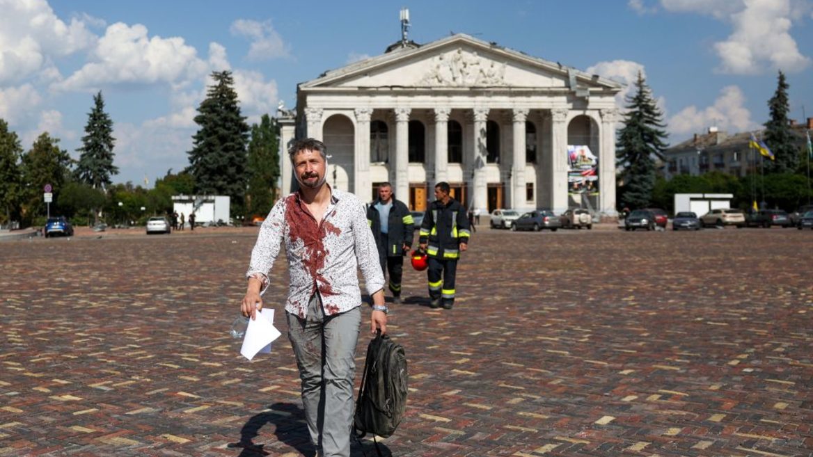 Во время российских обстрелов Чернигова погиб студент местной политехники Назар Ющенко. Его мечтой было сделать из «Запорожца» спорткар