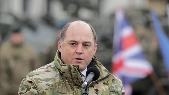 Ben Wallace said that Western armies do not need individual drones, but the experience of the war in Ukraine