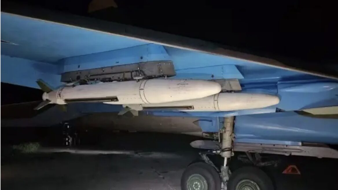 «Схожа на крилату ракету». У&nbsp;Повітряних силах запевнили що&nbsp;реактивні КАБи якими росіяни почали бити по&nbsp;Україні вправно перехоплюють системи ППО