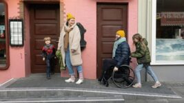 Disabled Icelandic IT worker fired from Twitter by Musk will help build 100 ramps in Lviv