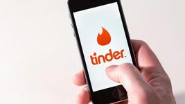 Шпионки из россии используют для вербовки немецких плитиков Tinder. В них они хотят узнать секретные детали о войне в Украине