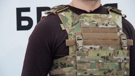 БЕБ заблокувало роботу виробника бронежилетів «Українська броня», звинувативши у несплаті податків.  Що говорять про ситуацію обидві сторони