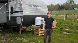 Software Engineer Loses $150,000 Job, Moves to Trailer Home. He Believes AI Has Already Started Taking Jobs Away from Programmers