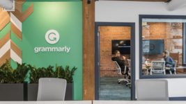 Grammarly запускає новий продукт на основі генеративного штучного інтелекту GrammarlyGO. Українці зможуть скористатися ним одними з перших Grammarly запускає новий продукт на основі генеративного штучного інтелекту GrammarlyGO. Українці зможуть скористатися ним одними з перших