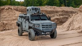 Канадский производитель бронемашин Roshel построит в Украине оборонный завод