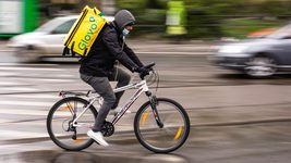 Glovo інвестує 5 млн грн у побудову першого в Україні перехоплювального велопаркінгу: де та для кого Glovo інвестує 5 млн грн у побудову першого в Україні перехоплювального велопаркінгу: де та для кого