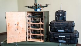 Збройні сили отримали новий ударний комплекс UB60D з 250 FPV-дронів Збройні сили отримали новий ударний комплекс UB60D з 250 FPV-дронів