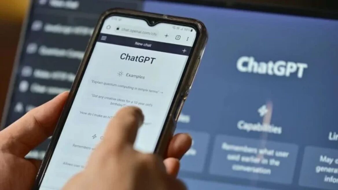 How group chats work in ChatGPT: 10 features of the new AI tool