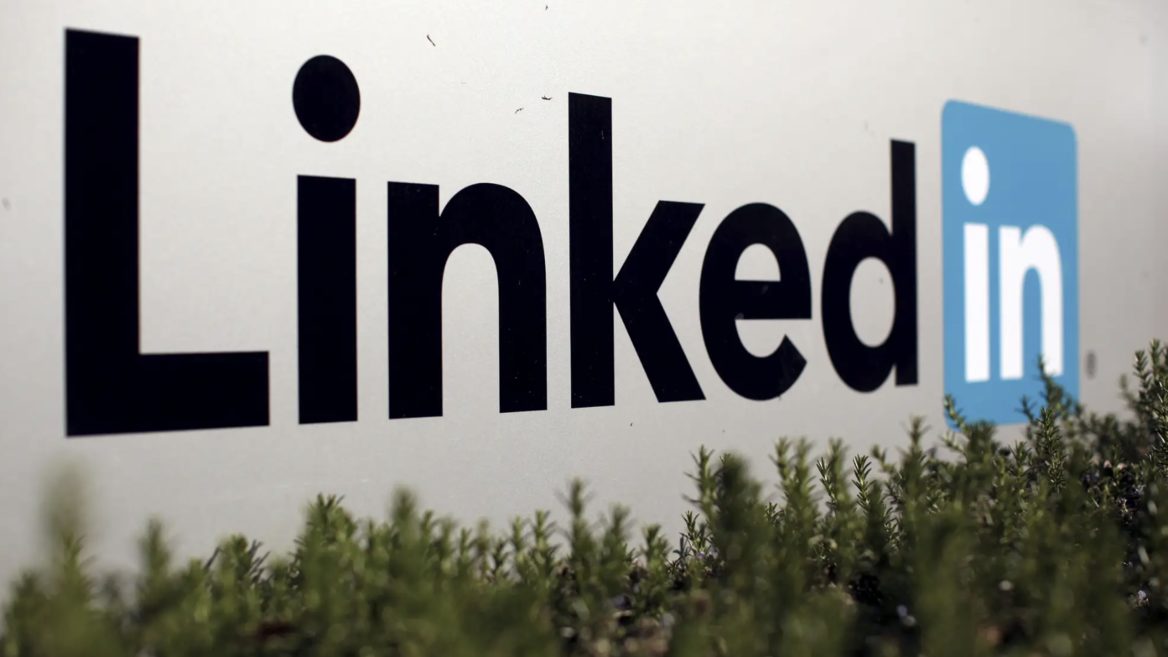 У LinkedIn штучний інтелект писатиме супровідні листи HR-спеціалістам замість кандидатів