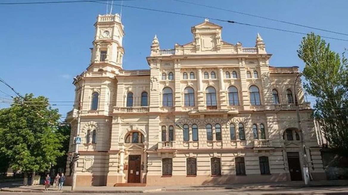 У Minecraft відтворили копію Херсонського художнього музею 