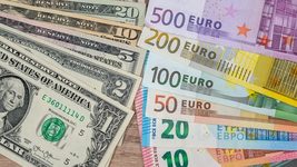 З 3 лютого НБУ встановив офіційний курс євро більше 40 З 3 лютого НБУ встановив офіційний курс євро більше 40