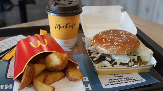 Чізбургер – за 52 гривні, Біг Тейсті – 154 гривні. Як зросли ціни в McDonald’s