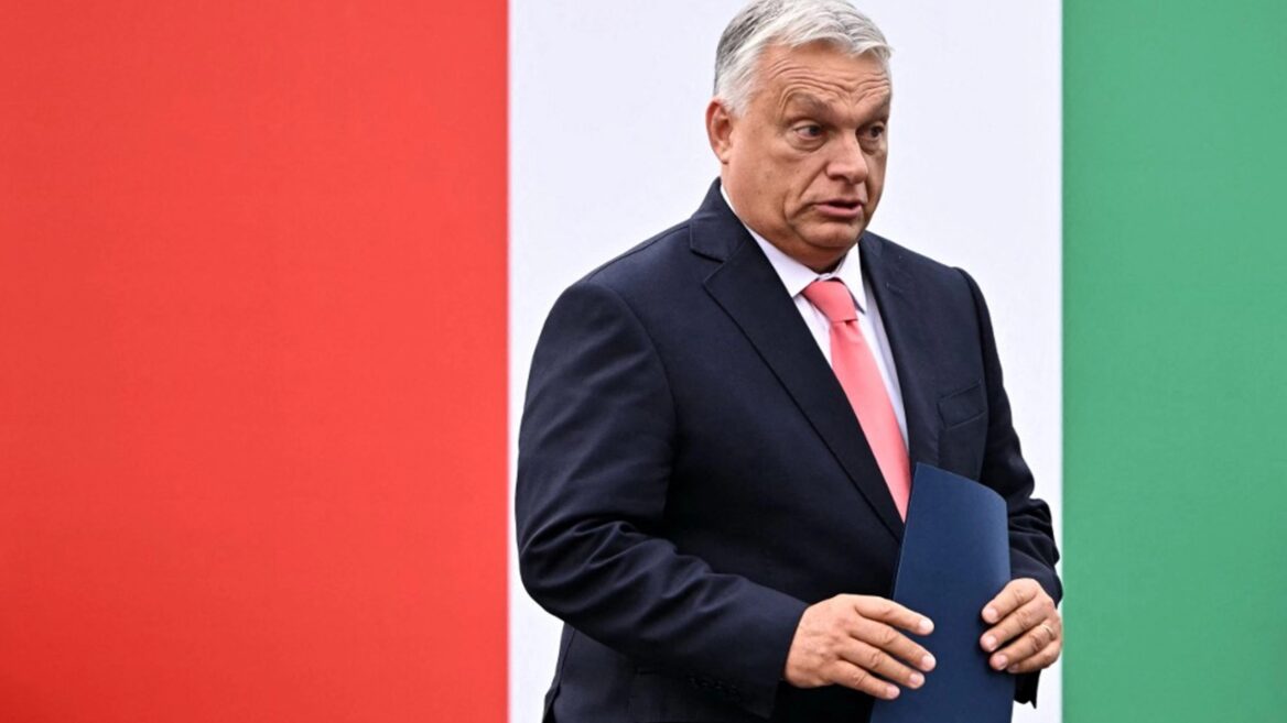 “Ukrainians are already in your smartphone!” Orban accused Ukrainian intelligence of spying on Hungarians