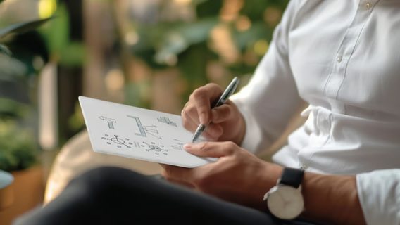 «Вічний блокнот» — золота середина між паперовим варіантом і гаджетом, де можна писати, стирати та знову писати нескінченну кількість разів