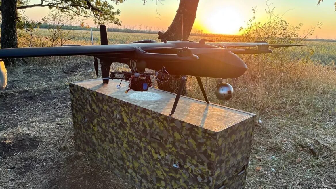 В Україні створили БпЛА-матку Gara Neith, який може «підвезти» FPV-дрони на відстань 50 км