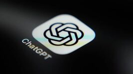 OpenAI suspends Pro subscription due to high demand for Astra