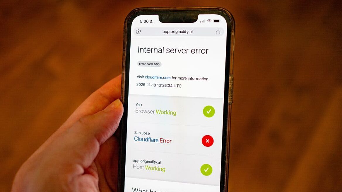Cloudflare пояснила причину збою: один файл конфігурації «поклав» мережу по всьому світу