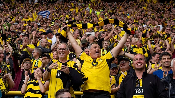 Borussia Dortmund will reward fans who don't look at their smartphones during matches