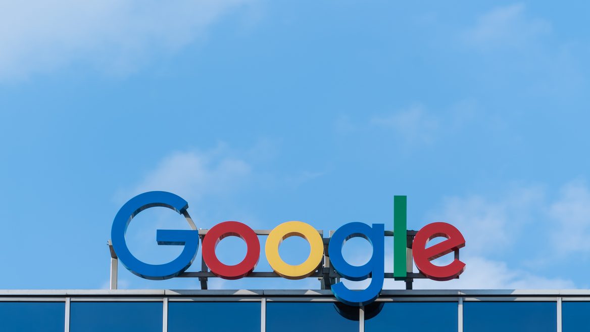 На Google готовят иск в Великобритании и ЕС на 25 миллиардов евро. Чего хотят от компании