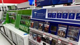 Епоха ігор на дисках завершується. PlayStation повністю переходить на «цифру», а Xbox готує функцію оцифрування фізичних копій