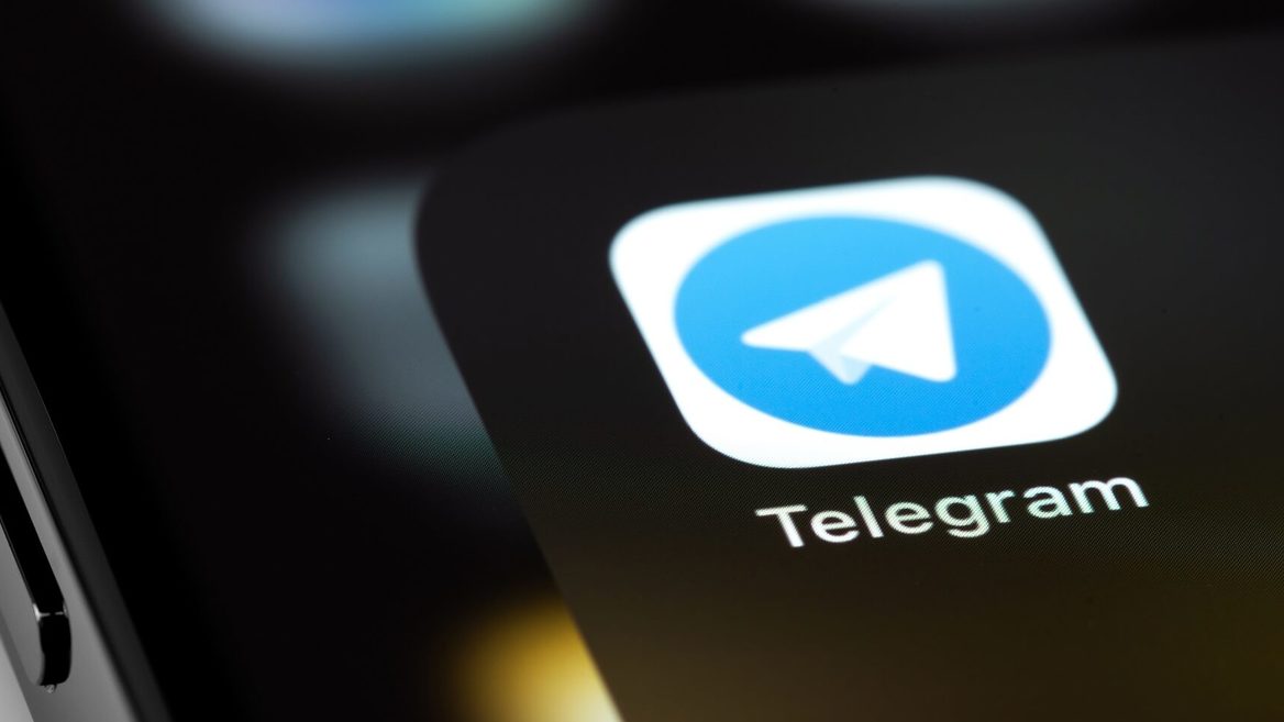 ГУР: «Telegram використовується як легалізований даркнет де можна знайти все: від наркотиків до груп ухилянтів»