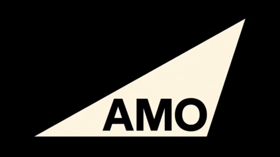 У компании AMO (холдинг Genesis) начались сокращения. Что происходит