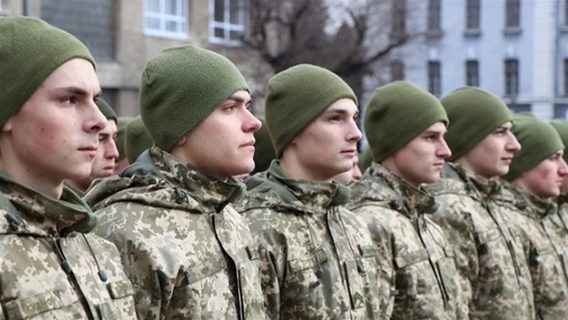 В Украине отменен осенний призыв и отложена демобилизация: что это значит