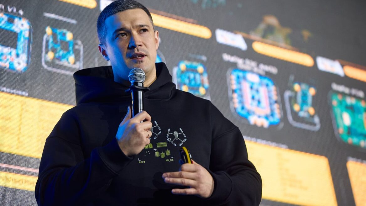 Федоров розповів, чи можливо провести вибори в «Дії» та чи створять в Україні свій державний месенджер