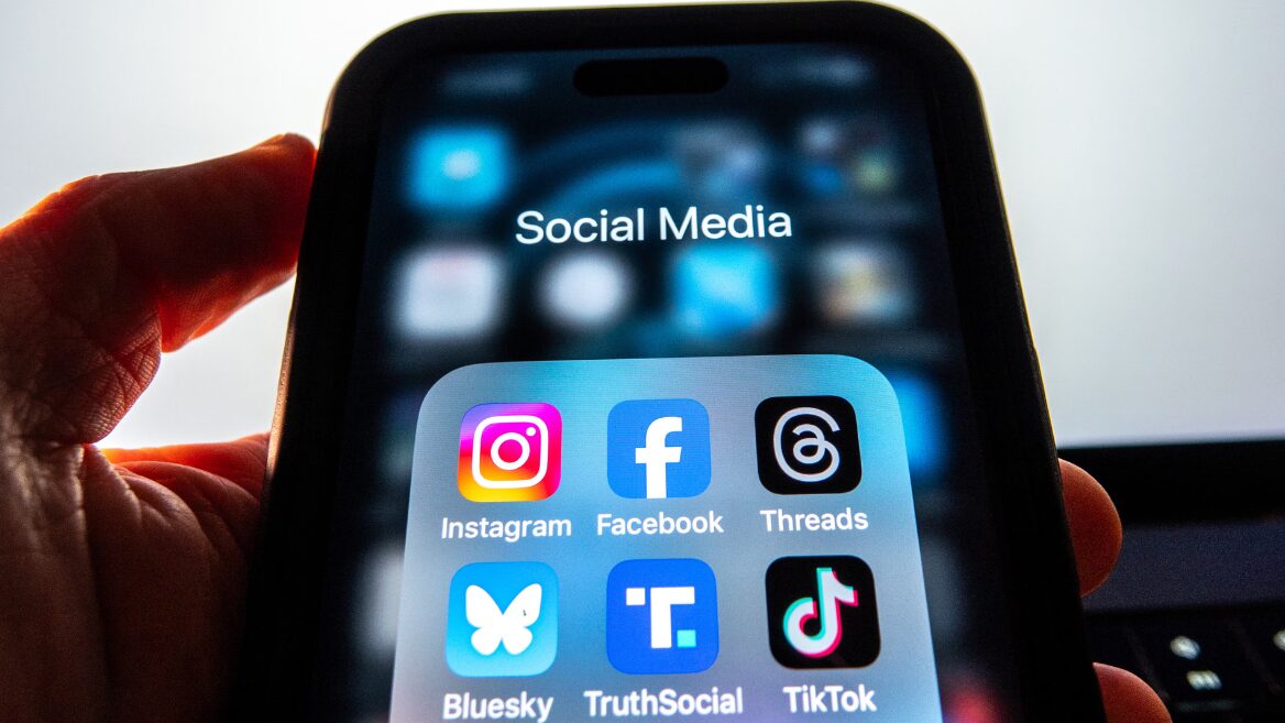 Співробітник Meta завантажив 30 000 приватних фото за допомогою спеціально розробленого софту: зараз ним займається поліція