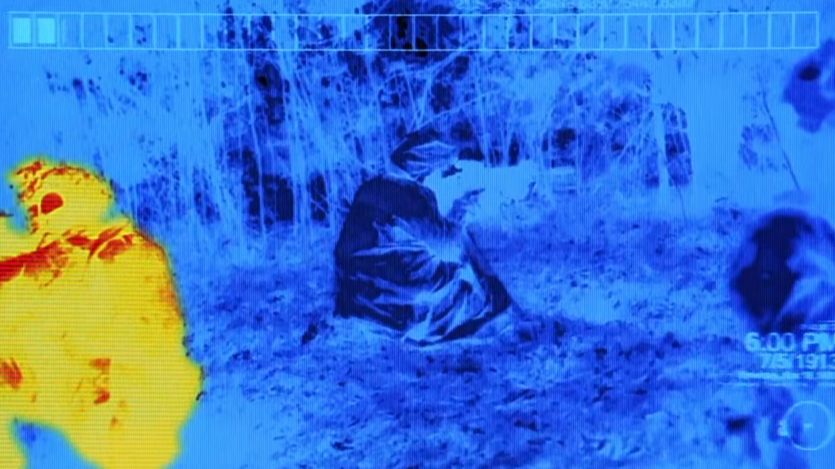 «Це не плащ Гаррі Поттера». Українська компанія STG Defence представила пончо що маскує від тепловізорів