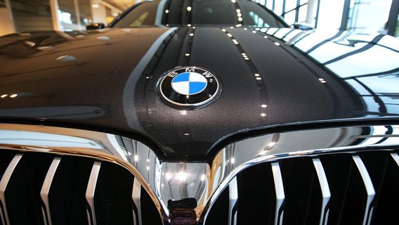 Киберпанк, который мы заслужили: в BMW заблокировали подогрев сидений ради подписки за $18