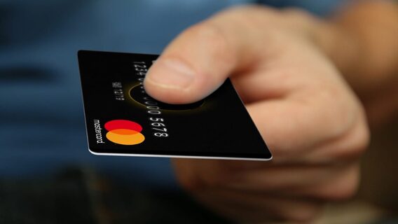 Mastercard і ПриватБанк уперше в Україні провели оплату, зроблену ШІ-агентом