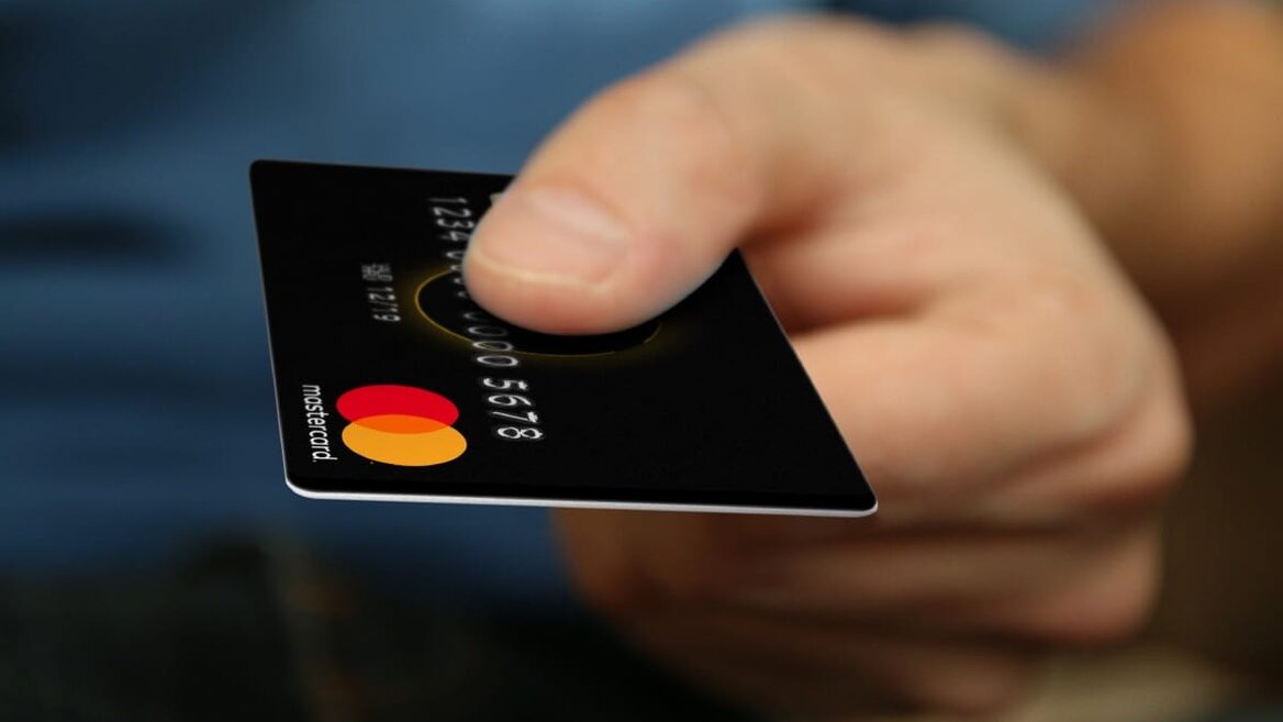 Mastercard і ПриватБанк уперше в Україні провели оплату зроблену ШІ-агентом