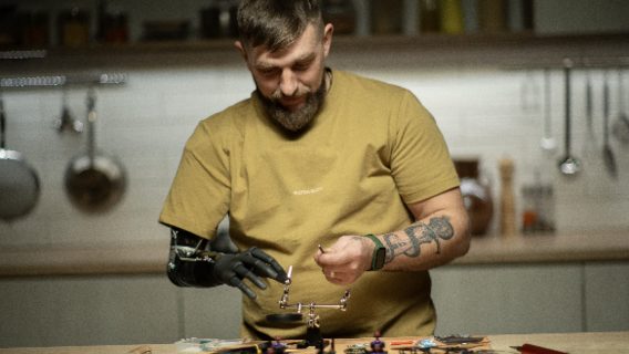 Український стартап Esper Bionics залучив $5 млн для розвитку  першої біонічної екосистеми у світі