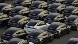 Tesla disbands Dojo team, the AI training supercomputer Musk considered crucial to developing full autopilot