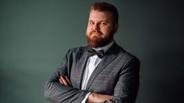 У благотворительного фонда KOLO появился первый CEO, ранее работавший топ-менеджером в IT-компаниях. Кто он и какие имеет задачи