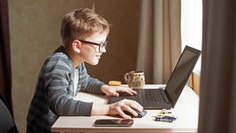 IQ 120 и выше. IT-компания ищет джависта-джуна с намеком на гениальность: что придется делать