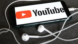 Новый инструмент YouTube автоматически дублирует видео на разных языках с помощью ИИ