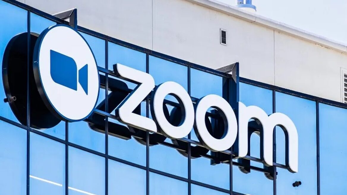 Zoom запускає вебверсію свого ШІ-асистента з доступом для безплатних користувачів