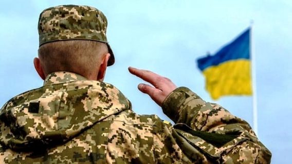 Министр обороны Польши: «Мы готовы помочь Украине вернуть мужчин призывного возраста»