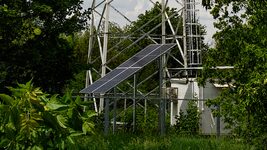 Vodafone запустив сонячні панелі на перших 100 базових станціях в Україні