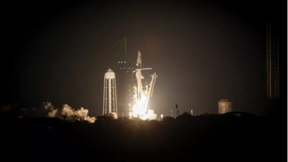 SpaceX запустила шестой полет космического корабля Dragon с россиянином на борту, чтобы сменить астронавтов на МКС