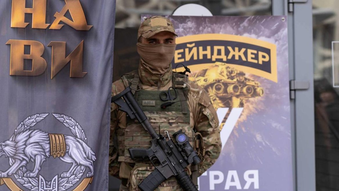 В Киеве открыли первый рекрутинговый центр Сил спецопераций. Таких в Украине уже более 20