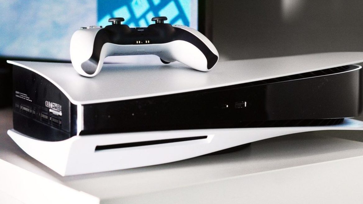 Інсайдери заговорили про анонс PlayStation 5 Slim у серпні. Чому це стане незвичним але логічним рішенням Sony