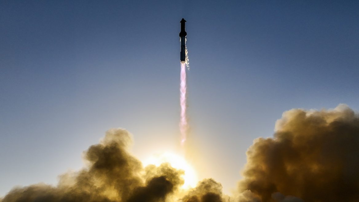 Starship Ілона Маска вибухнув під час тестового польоту