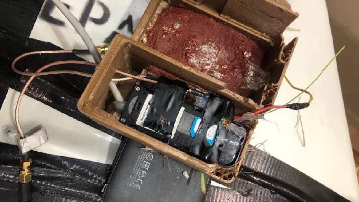 Контррозвідка затримала агентів ФСБ які постачали українські SIM-карти для російських дронів-камікадзе