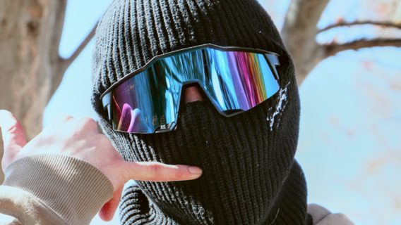 У кіберполіції попередили про шахрайську схему  перевипуску SIM-карт. Як це працює і чи можна убезпечитись  