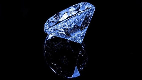 Війна в Україні змусила провідного виробника діамантів перевіряти продукцію на походження з рф