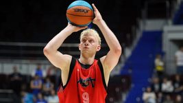 Russian basketball player arrested in France on hacking charges